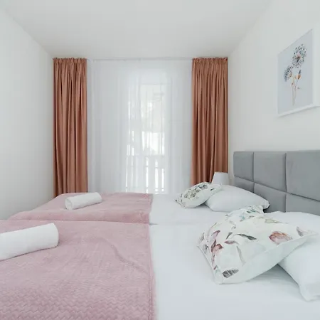 Droga Na Bystre By Renters アパート